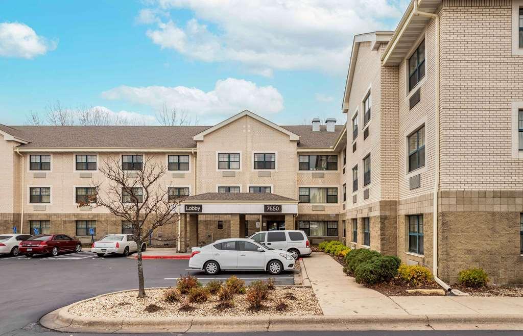 Extended America Select - Minneapolis - - Valley View Road